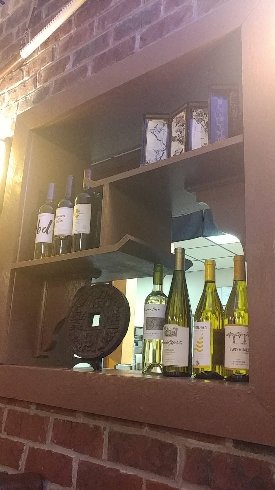 Makoto | restaurant | 2182 US-41, Greenbrier, TN 37073, USA | 6158630179 OR +1 615-863-0179