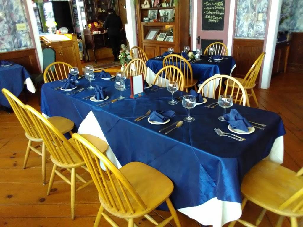 Chantillys Restaurant & Banquet Hall | restaurant | 15 Berkley Rd, Barnesville, PA 18214, USA | 5704678080 OR +1 570-467-8080