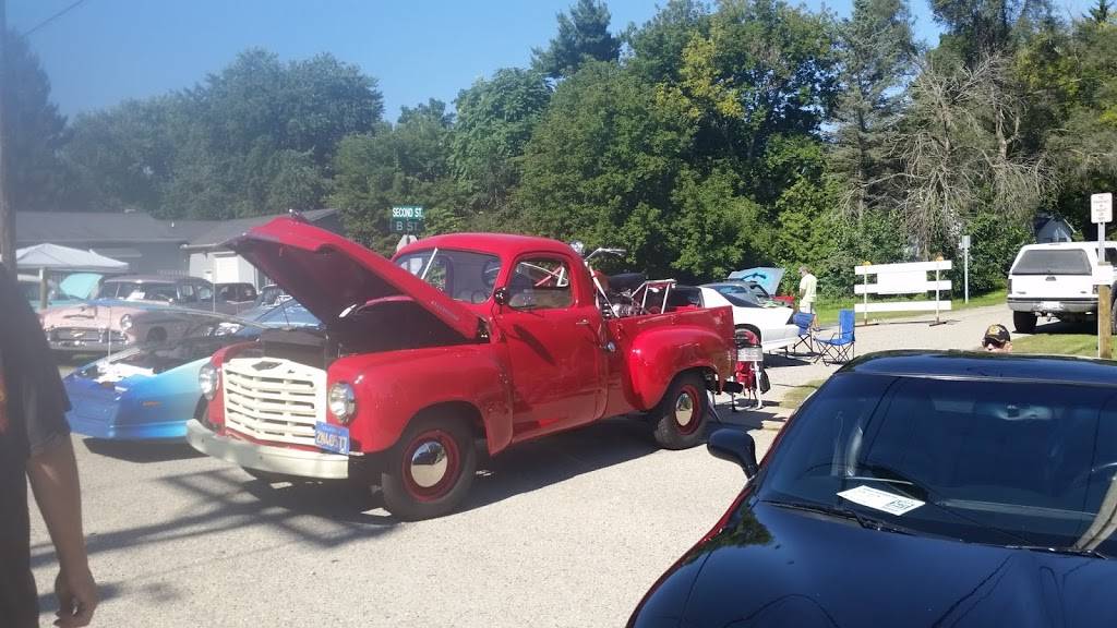 Maple Valley Inn | restaurant | 116 W 2nd St, Trufant, MI 49347, USA | 6162005277 OR +1 616-200-5277