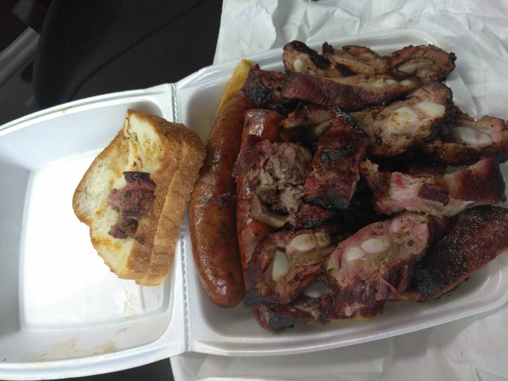 Uncle Js B.B.Q | restaurant | 502 E 47th St, Chicago, IL 60615, USA | 8722443852 OR +1 872-244-3852