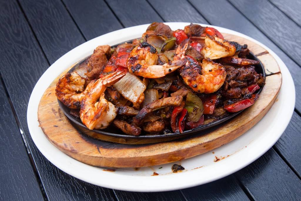 Chachos | restaurant | 87 E San Fernando St, San Jose, CA 95113, USA | 4082934321 OR +1 408-293-4321