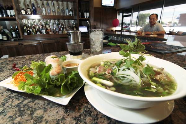 BamBoo Pho and Springroll | restaurant | 3330 Matlock Rd, Arlington, TX 76015, USA | 8174655746 OR +1 817-465-5746
