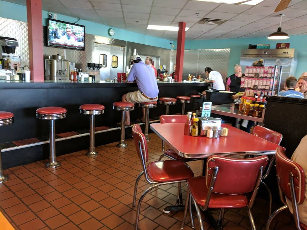 Avalon Diner | restaurant | 8823 Katy Fwy, Houston, TX 77024, USA | 7135904377 OR +1 713-590-4377