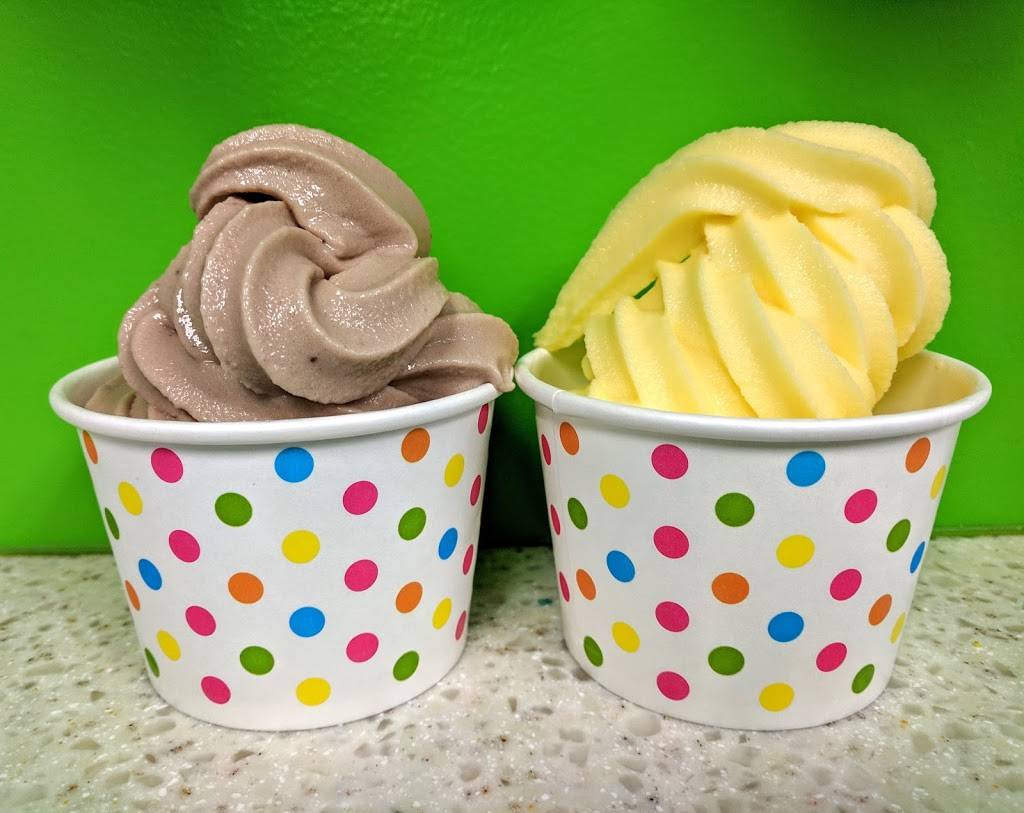 Toppings Frozen Yogurt | meal takeaway | 321 N Michigan Ave, Big Rapids, MI 49307, USA | 2315989438 OR +1 231-598-9438