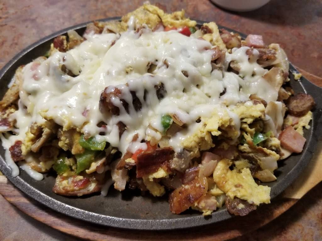 Huckleberrys Breakfast & Lunch | restaurant | 2580 Arena Blvd b100, Sacramento, CA 95834, USA | 9165502637 OR +1 916-550-2637