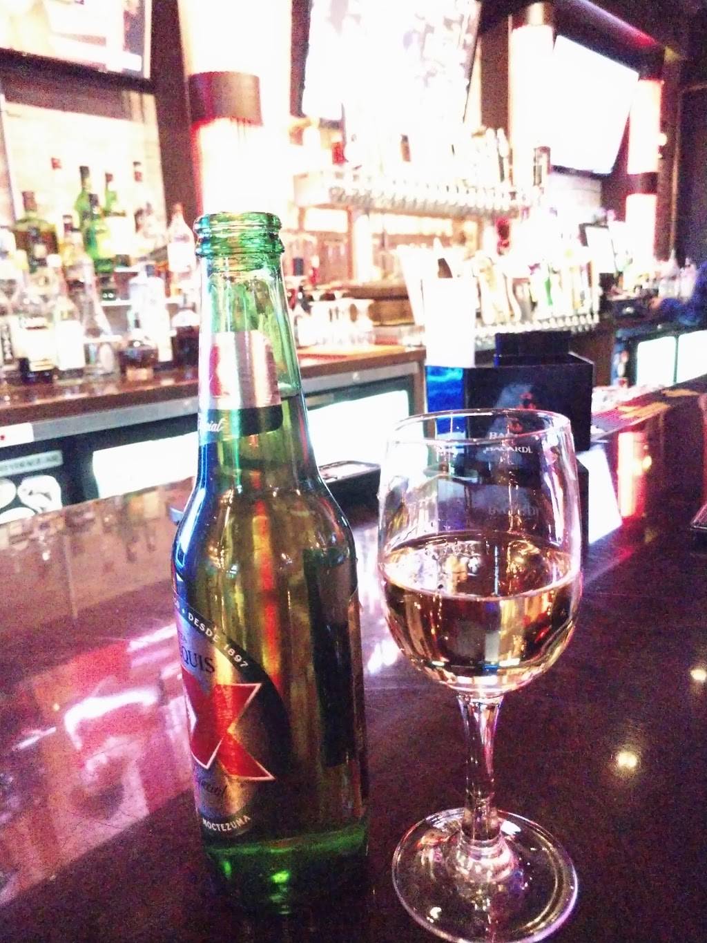 Golden Crust Pizza and Tap | restaurant | 4620 N Kedzie Ave, Chicago, IL 60625, USA | 7735395385 OR +1 773-539-5385