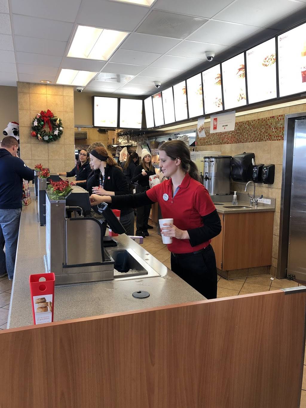 Chick-fil-A | restaurant | 7990 E Central Ave, Wichita, KS 67206, USA | 3166832691 OR +1 316-683-2691