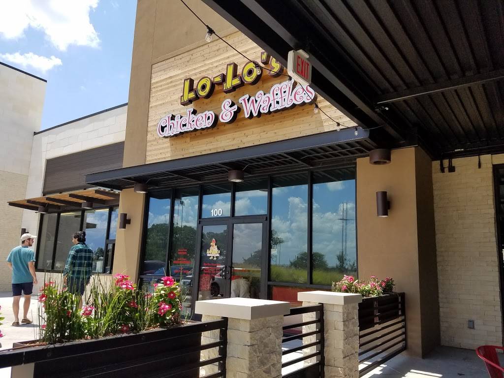 Lo-Los Chicken & Waffles | restaurant | 1201 E State Hwy 114 #100, Southlake, TX 76092, USA | 8172512663 OR +1 817-251-2663