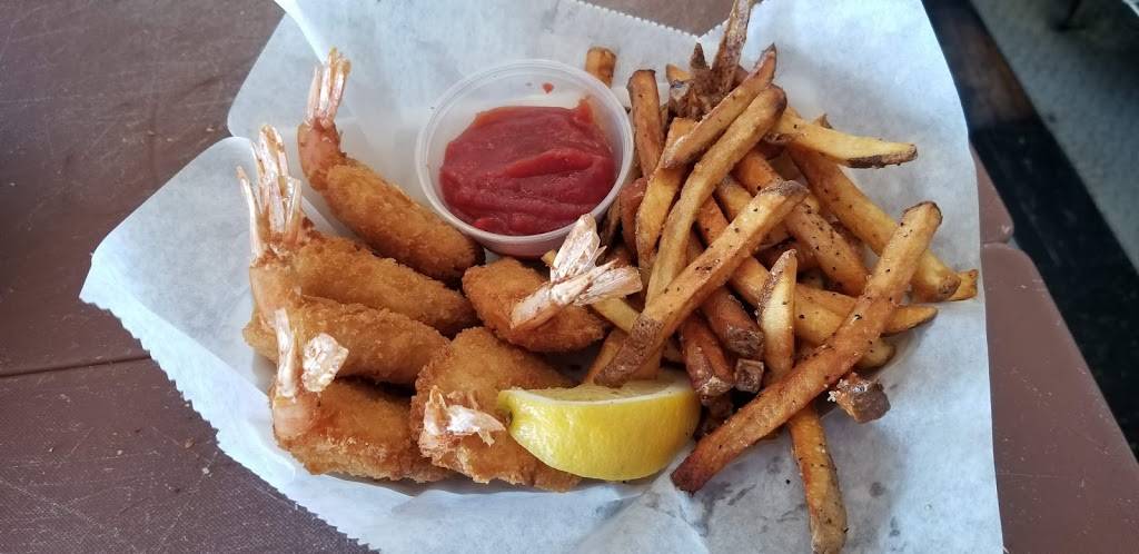 The Doghouse | restaurant | 1207 Estero Blvd, Fort Myers Beach, FL 33931, USA | 2399401043 OR +1 239-940-1043