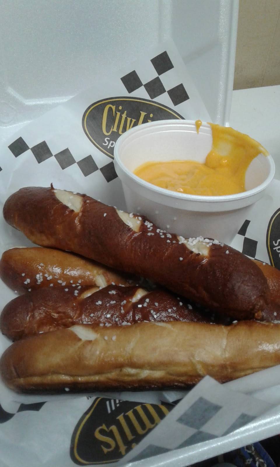 City Limits East | restaurant | 2120 E Saginaw Hwy, East Lansing, MI 48823, USA | 5173377000 OR +1 517-337-7000