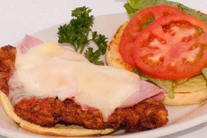 Annabells Restaurant | restaurant | 110 Benton Rd, Salem, OH 44460, USA | 3303324155 OR +1 330-332-4155