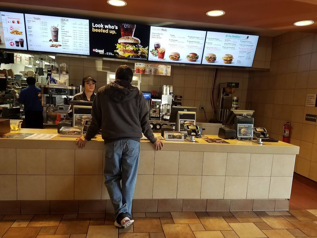 McDonalds | cafe | 8901 Folsom Blvd, Sacramento, CA 95826, USA | 9163621951 OR +1 916-362-1951