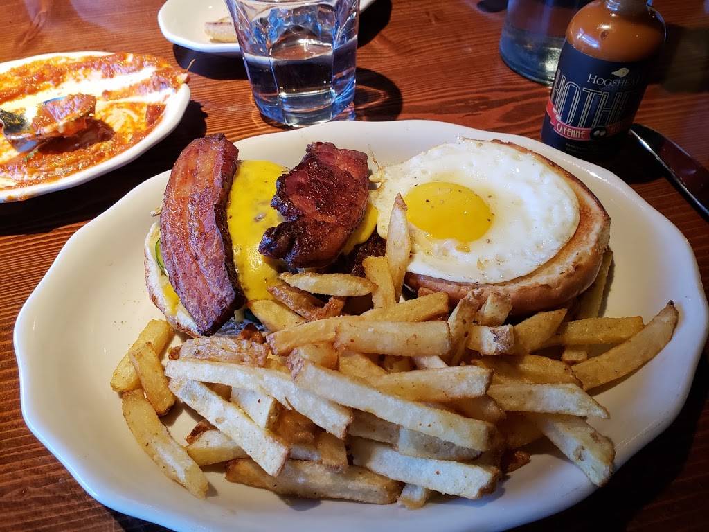 Hogshead Kansas City | restaurant | 4743 Pennsylvania Ave, Kansas City, MO 64112, USA | 8163212929 OR +1 816-321-2929