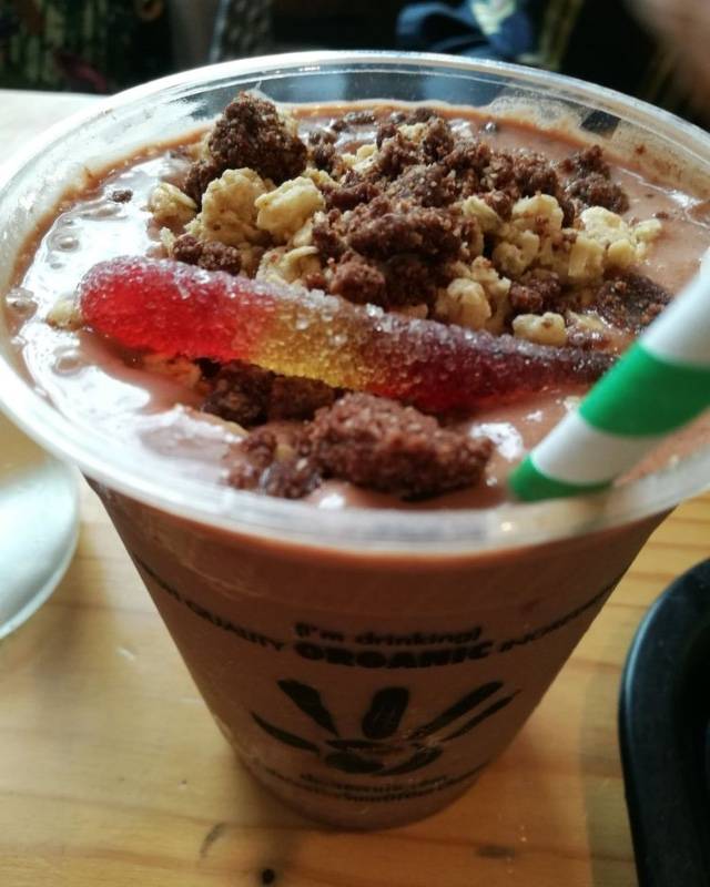 Neos Blender Smoothie Shop | restaurant | 2895 McFarlane Rd Bay C, Miami, FL 33133, USA | 3056801005 OR +1 305-680-1005