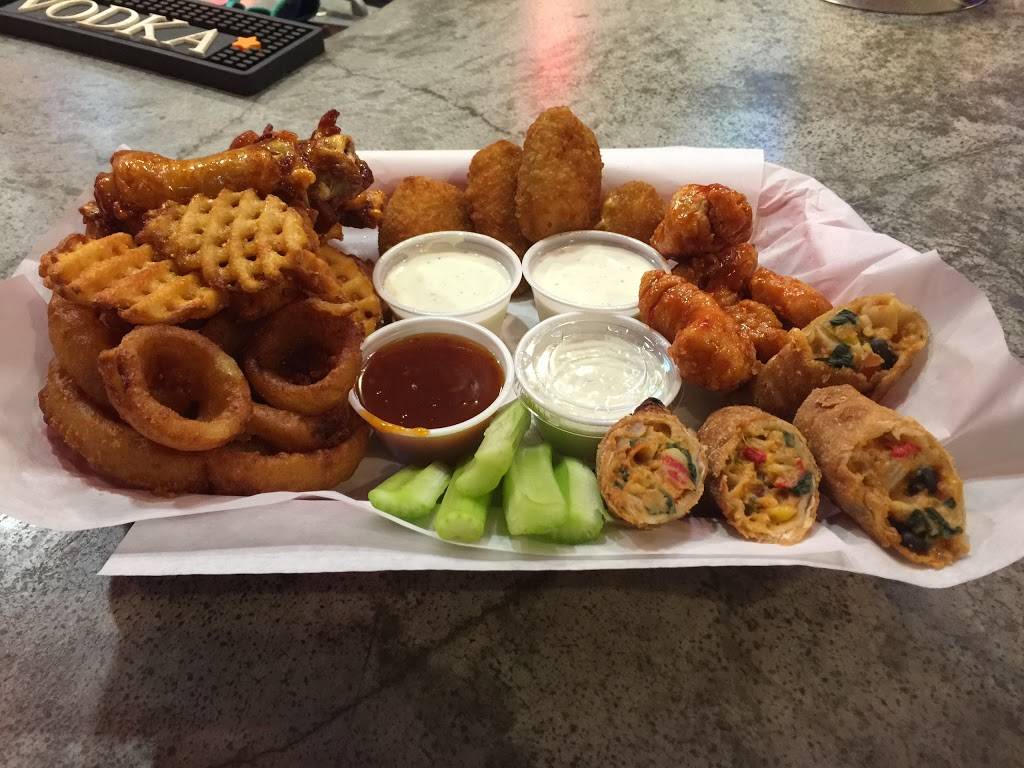 Wicked Wings, Kyle, TX | restaurant | 5401 Farm to Market 1626 #305, Kyle, TX 78640, USA | 5122627957 OR +1 512-262-7957