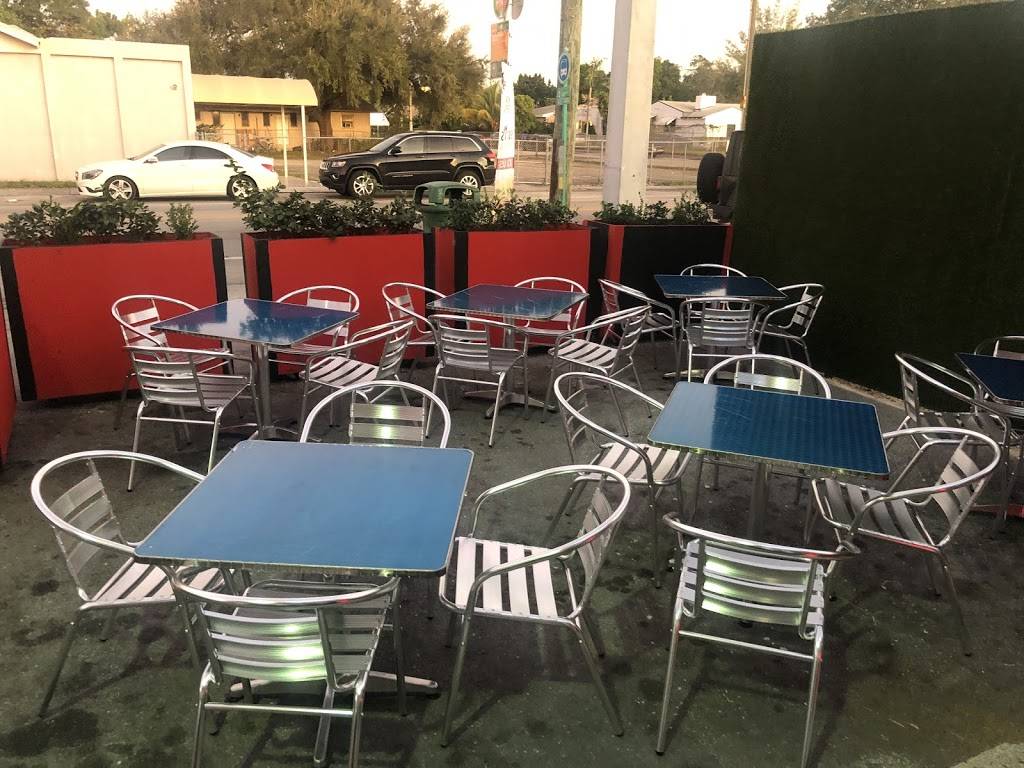 Sukis Seafood & Grill | restaurant | 4850 NW 2nd Ave, Miami, FL 33127, USA | 7864095964 OR +1 786-409-5964