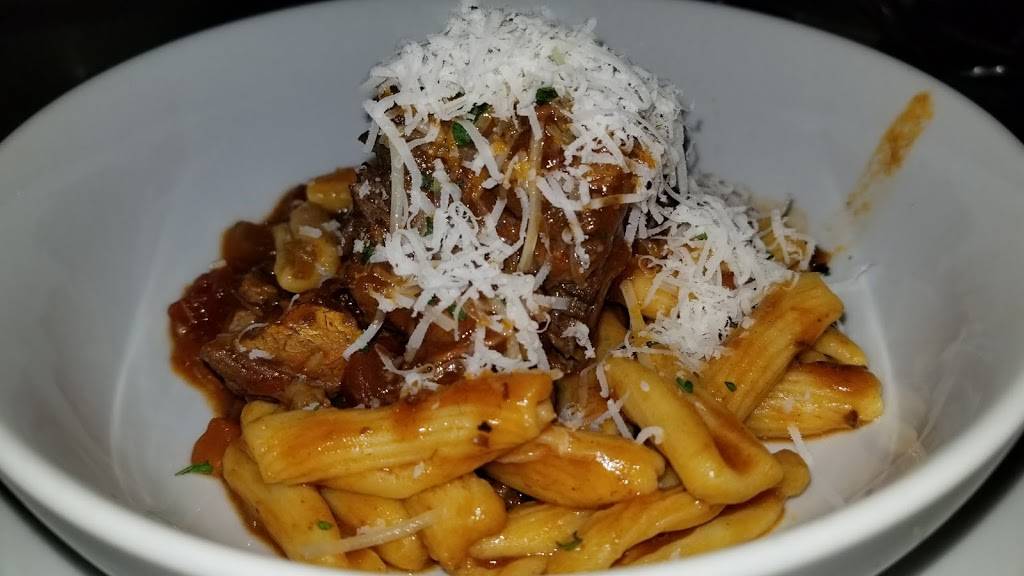 The Sacred Pepper | restaurant | 15405 N Dale Mabry Hwy, Tampa, FL 33618, USA | 8136098000 OR +1 813-609-8000