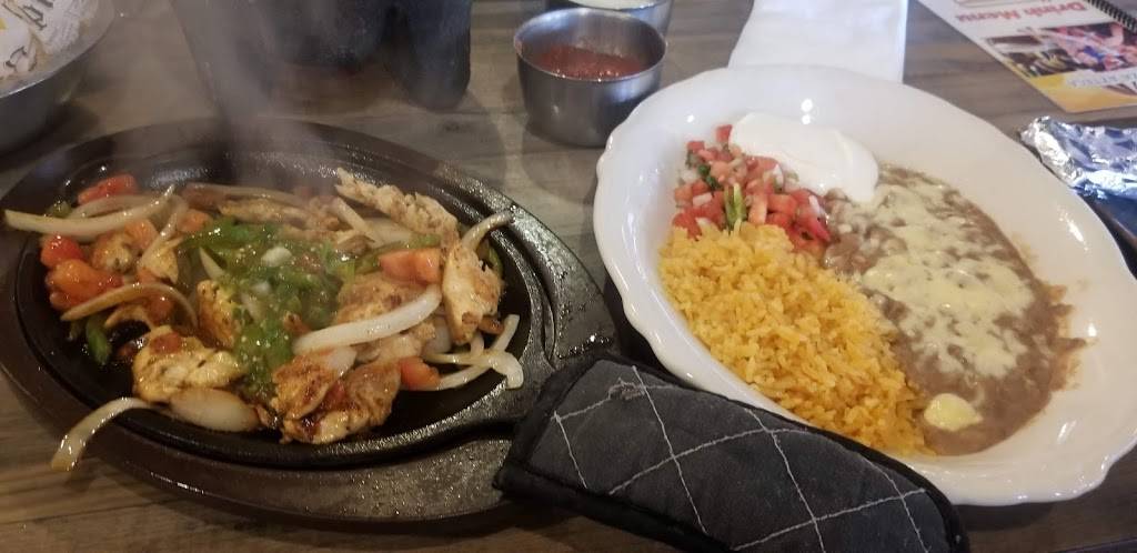 Plaza Azteca | restaurant | 1600 Premium Outlets Blvd, Norfolk, VA 23502, USA | 7572226677 OR +1 757-222-6677