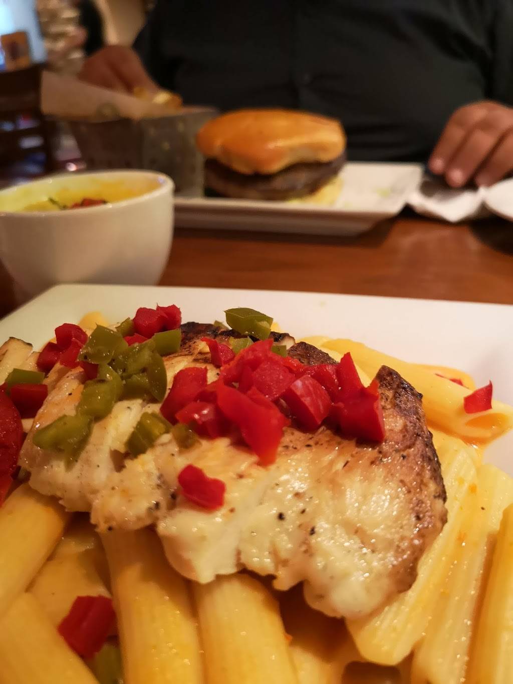 Chilis | restaurant | Boulevard Manuel J. Clouthier 16702, Río Tijuana 3a. Etapa, Rio Tijuana 3ra Etapa, 22226 Tijuana, B.C., Mexico | 016646250869 OR +52 664 625 0869