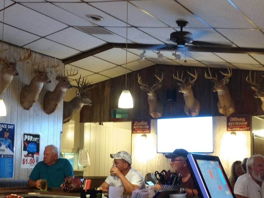 Spillway Supper Club | restaurant | 112 3rd St, Harpers Ferry, IA 52146, USA | 5635862181 OR +1 563-586-2181