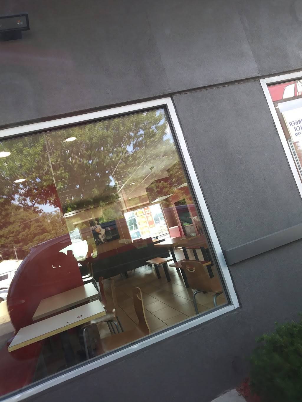 KFC | restaurant | 4821 Williamsburg Rd, Richmond, VA 23231, USA | 8042262143 OR +1 804-226-2143