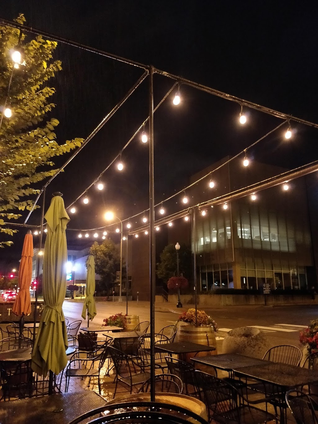 Parkers Bistro | restaurant | 210 S Main Ave, Sioux Falls, SD 57104, USA | 6052757676 OR +1 605-275-7676