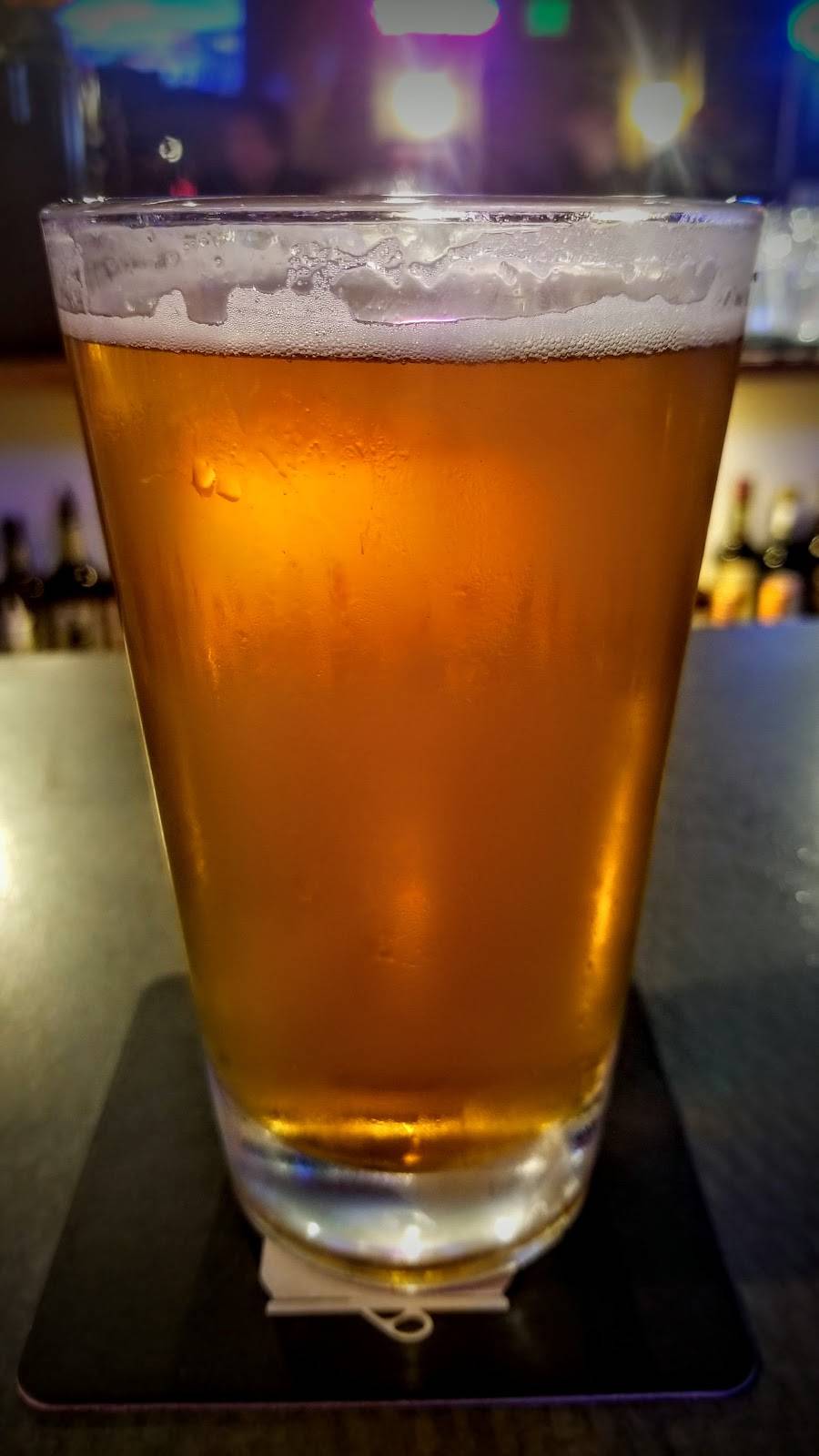 Sharkys Pub and Grub | restaurant | 4221 Main St, Springfield, OR 97478, USA | 5417461188 OR +1 541-746-1188