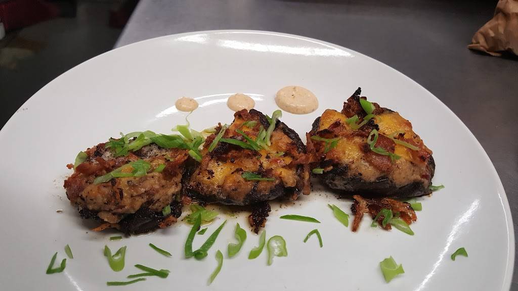 Uncle Chucks | restaurant | 401 Sunrise Hwy, West Islip, NY 11795, USA | 6314828336 OR +1 631-482-8336