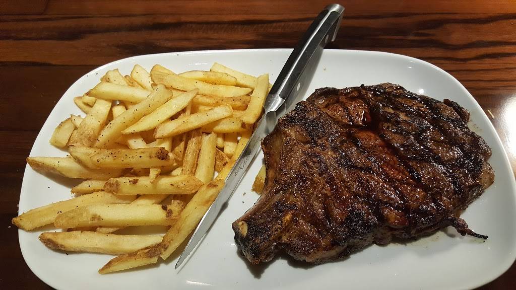 LongHorn Steakhouse | meal takeaway | 2504 W International Speedway Blvd, Daytona Beach, FL 32114, USA | 3862583313 OR +1 386-258-3313