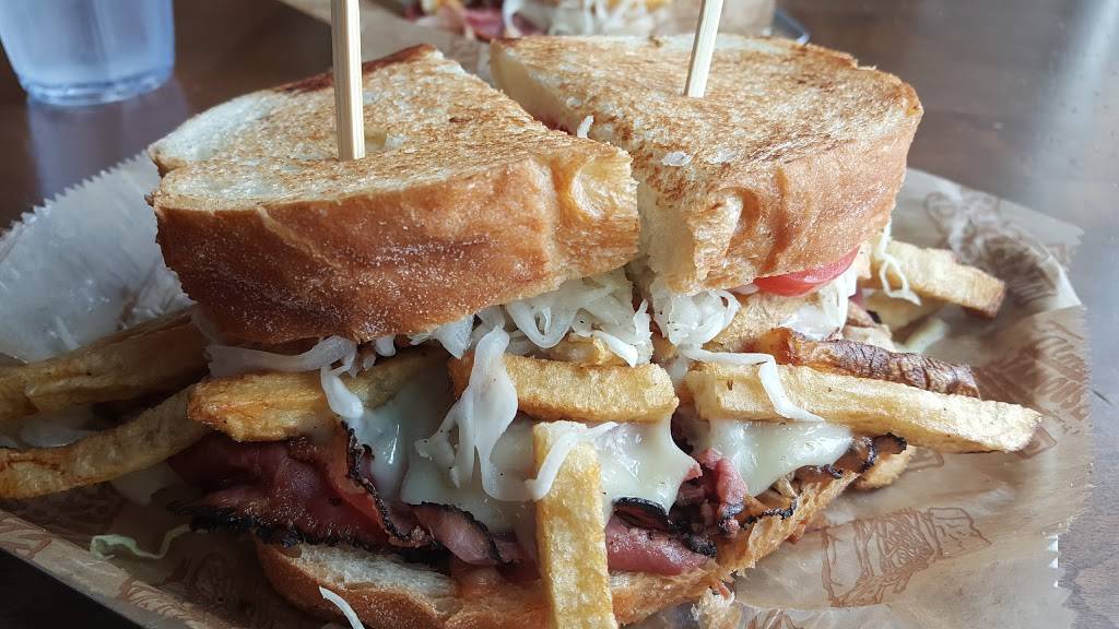 Primanti Bros. | restaurant | 43335 Crescent Blvd, Novi, MI 48375, USA | 2483444852 OR +1 248-344-4852