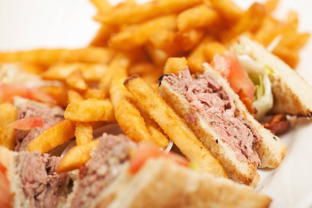 Pops Family Restaurant | restaurant | 134 Old Gate Ln, Milford, CT 06460, USA | 2038761210 OR +1 203-876-1210