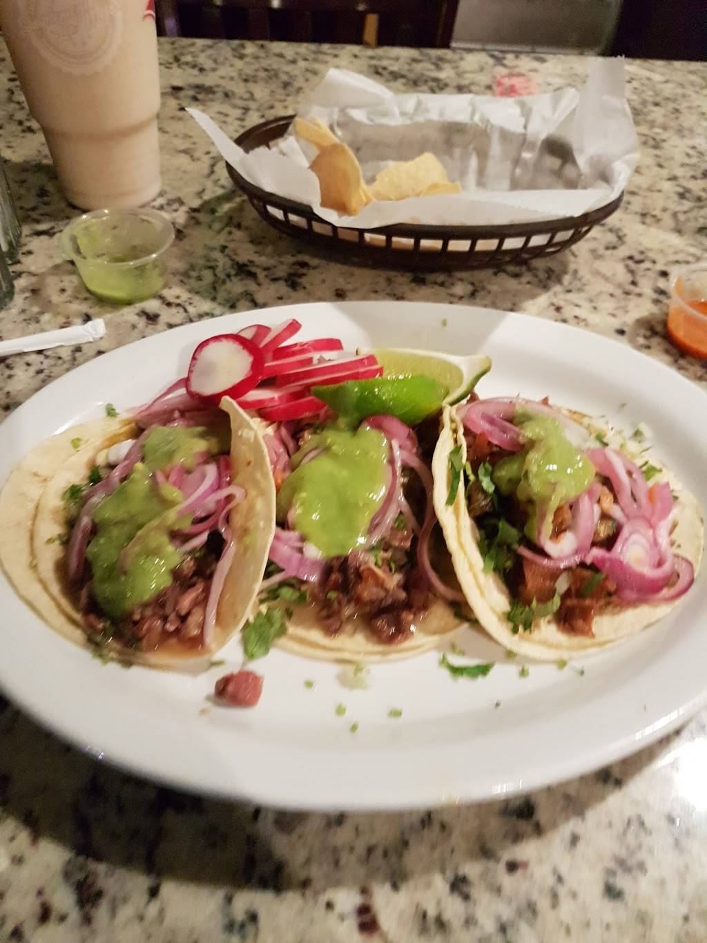 Taqueria La Estrella | restaurant | 1110 N Main St, Manteca, CA 95336, USA | 2098239000 OR +1 209-823-9000