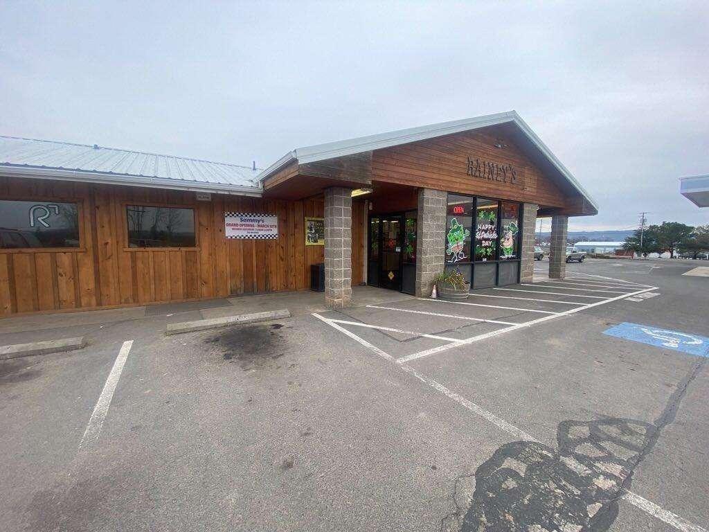 Sammys | restaurant | 4865 OR-234, White City, OR 97503, USA | 5414140424 OR +1 541-414-0424