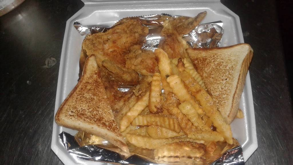 Miss Kittys Bar And Grill | restaurant | 3428 NE 23rd St, Oklahoma City, OK 73121, USA | 4054243278 OR +1 405-424-3278