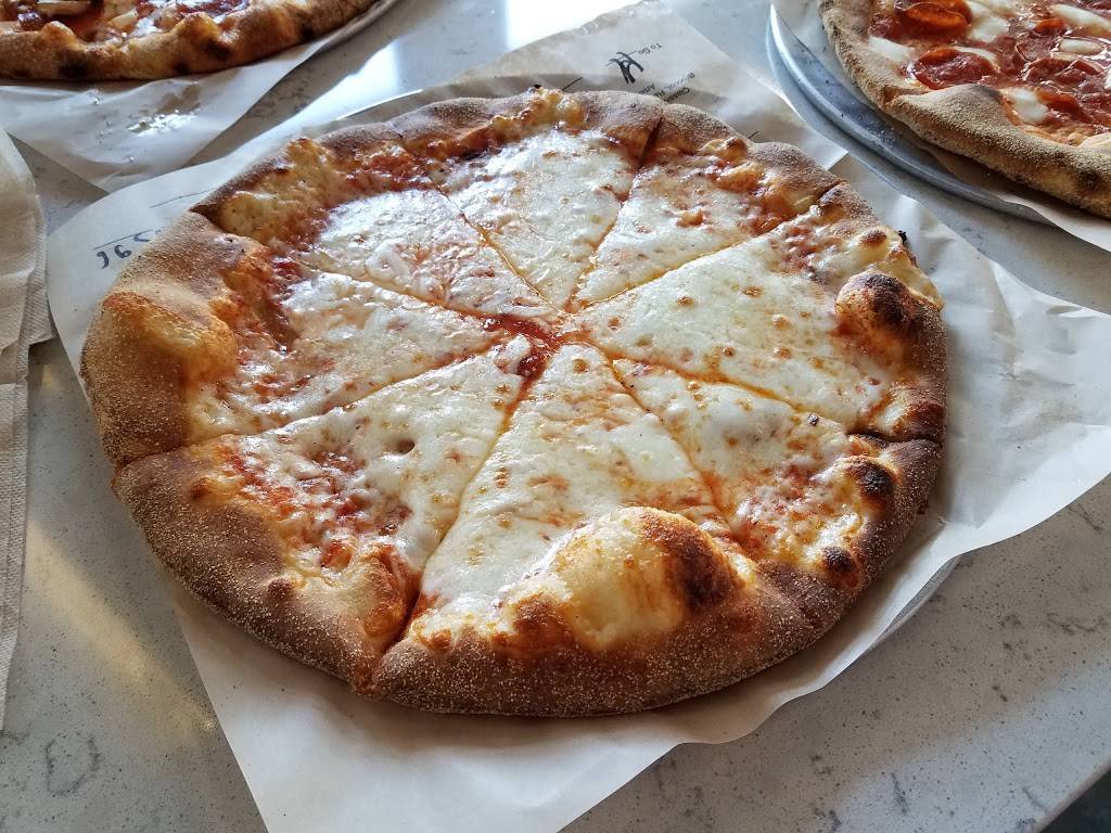 spinfirepizza | restaurant | 20552 Easthampton Plaza, Ashburn, VA 20147, USA | 7038581700 OR +1 703-858-1700