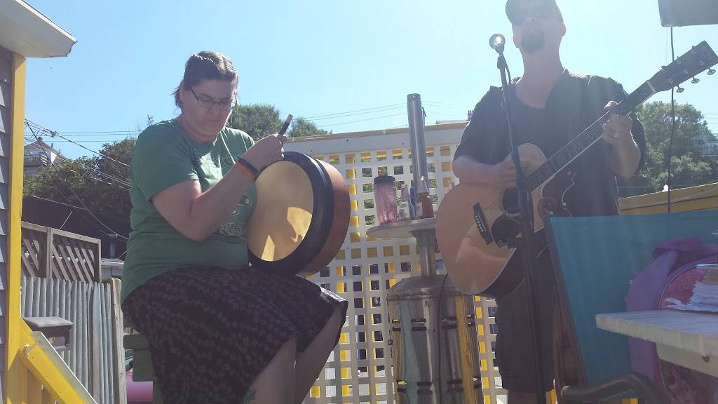 Hulls Kitchen | restaurant | 19 Hull Shore Dr, Hull, MA 02045, USA | 7819250225 OR +1 781-925-0225