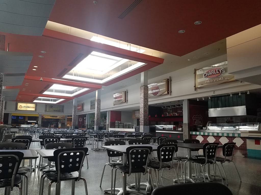 Wendys | restaurant | 2046 Green Acres Mall, Valley Stream, NY 11581, USA | 5168725450 OR +1 516-872-5450