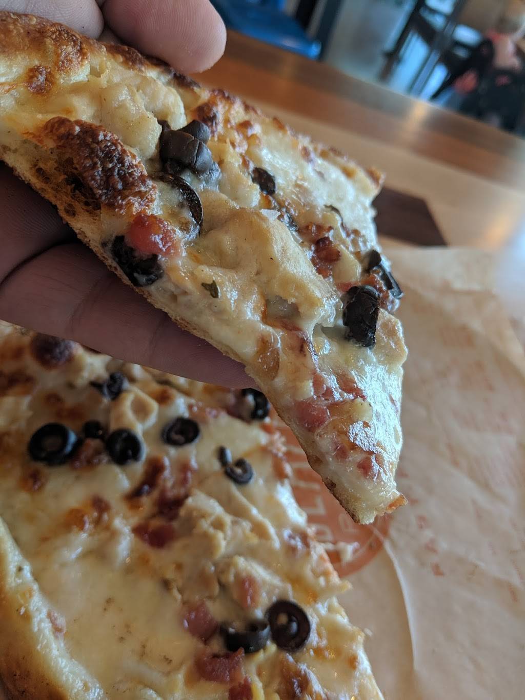 Blaze Pizza | meal takeaway | 1174 W Henderson Ave, Porterville, CA 93257, USA | 5594031002 OR +1 559-403-1002