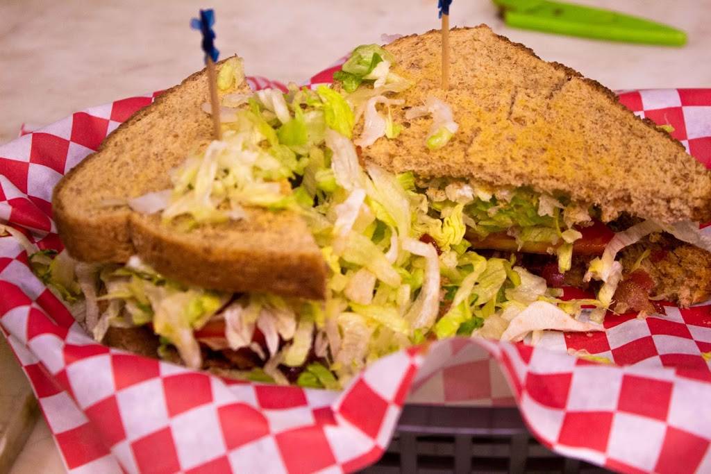 The Dock a Landmark Restaurant | restaurant | 9002 W 310 N, Delphi, IN 46923, USA | 7655649919 OR +1 765-564-9919