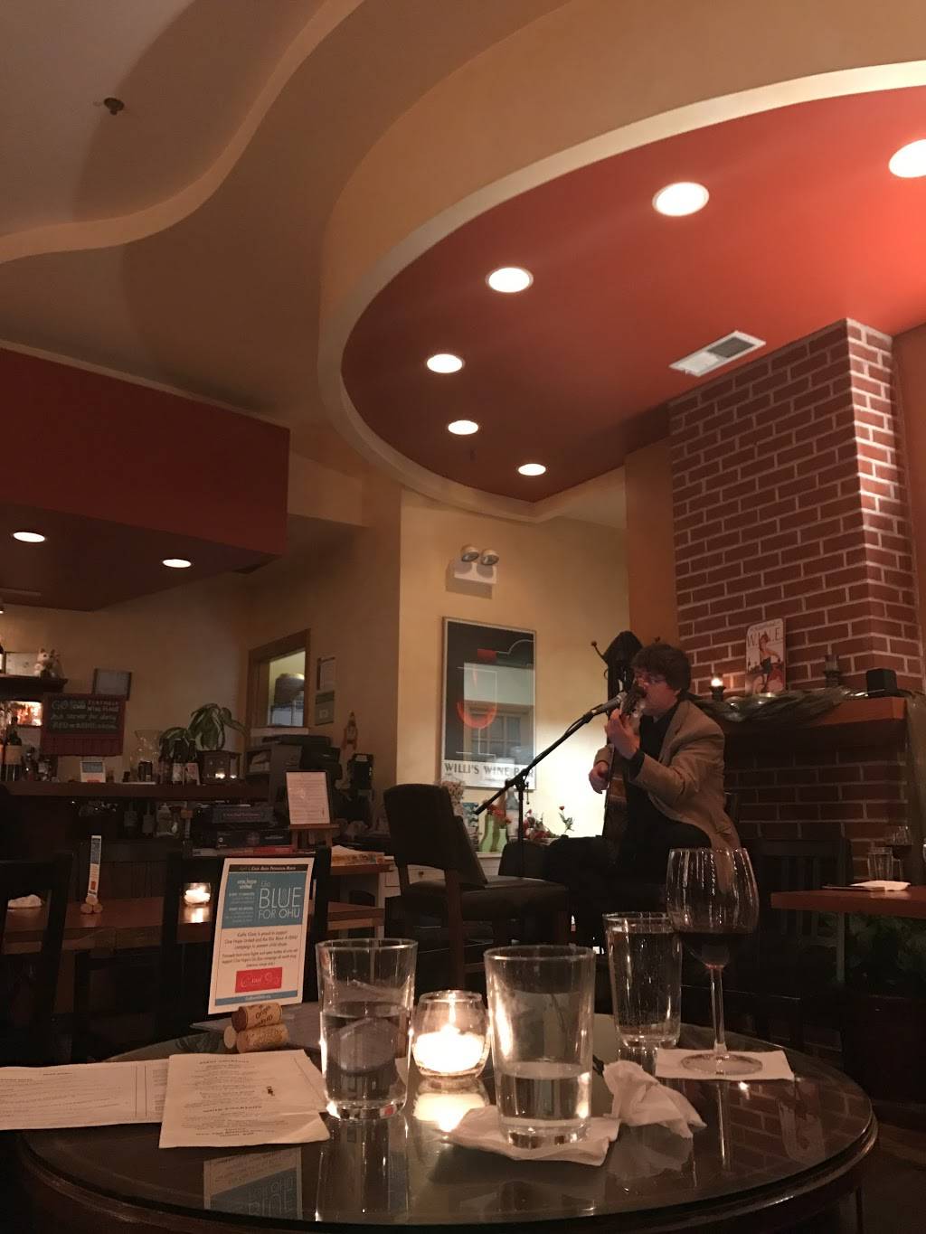 Ciao! Cafe & Wine Lounge | restaurant | 939 W Madison St, Chicago, IL 60607, USA | 3128502426 OR +1 312-850-2426