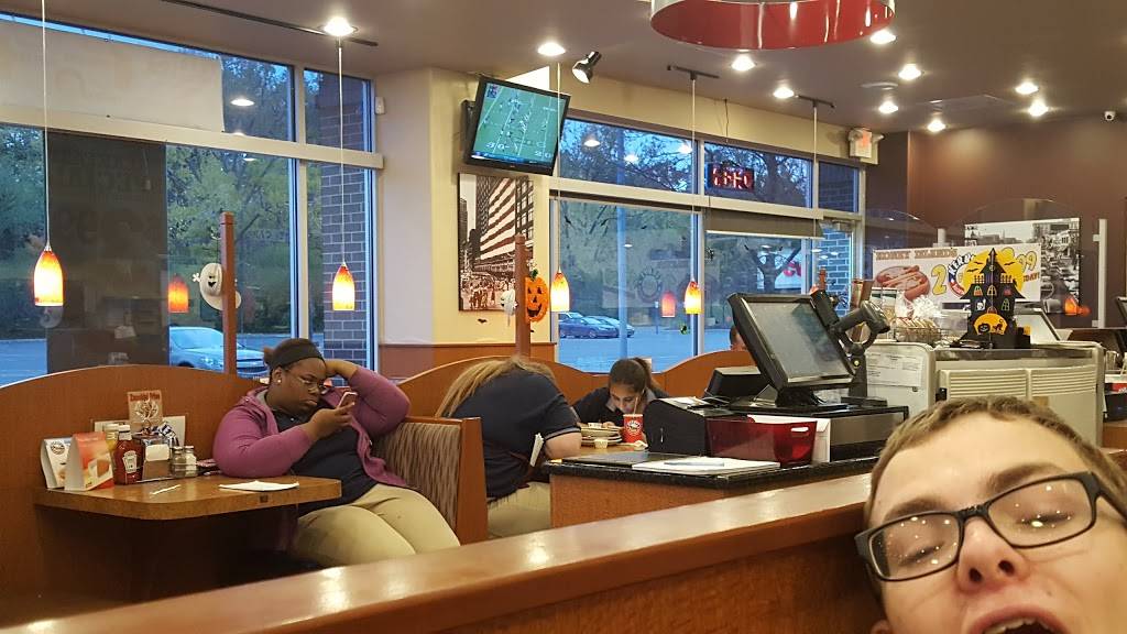 Subway | restaurant | 37656 West 12 Mile Road, Farmington Hills, MI 48331, USA | 2484889022 OR +1 248-488-9022