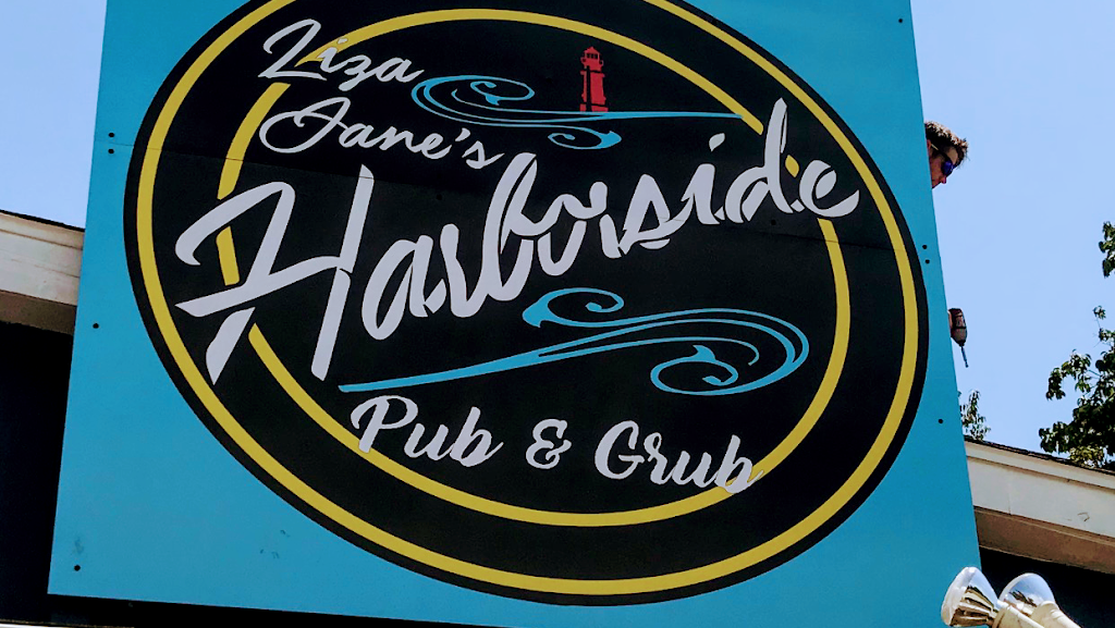 Liza Janes Harborside Pub & Grub | restaurant | 46 Myrtle Ln, Branson, MO 65616, USA | 4174285492 OR +1 417-428-5492