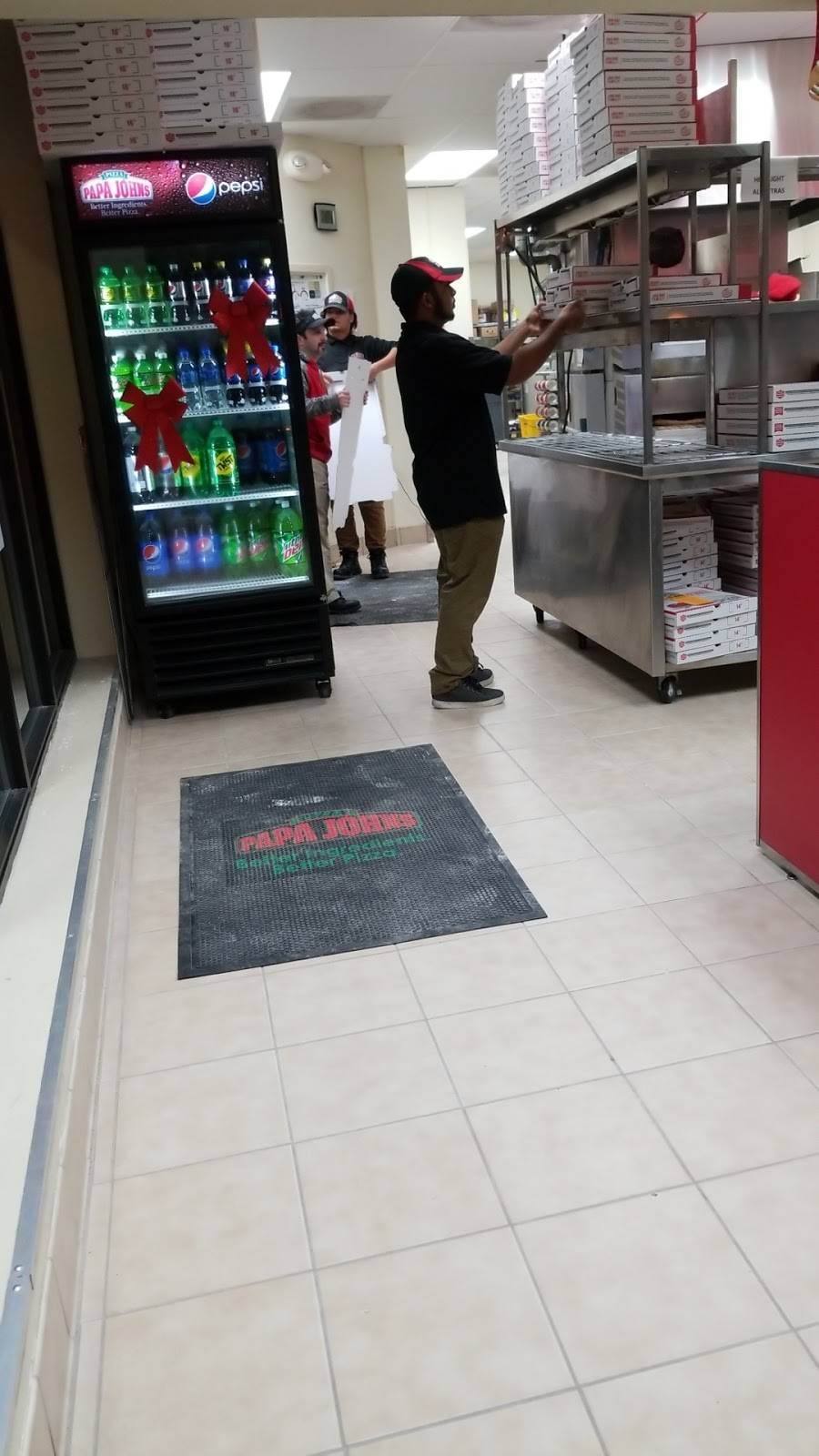 Papa Johns Pizza | restaurant | 3368 Middle Rd, Bettendorf, IA 52722, USA | 5633320800 OR +1 563-332-0800