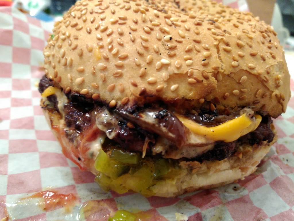 Yummis/Chip-N-Dip | restaurant | 9839 Yonge St, Richmond Hill, ON L4C 1V2, Canada | 9057638200 OR +1 905-763-8200