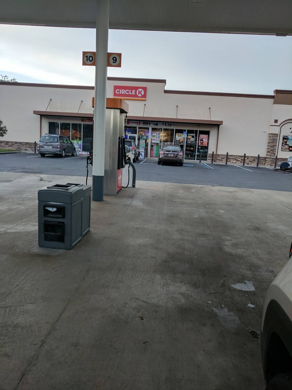 Circle K | meal takeaway | 2810 E College Ave, Ruskin, FL 33570, USA | 8136413426 OR +1 813-641-3426