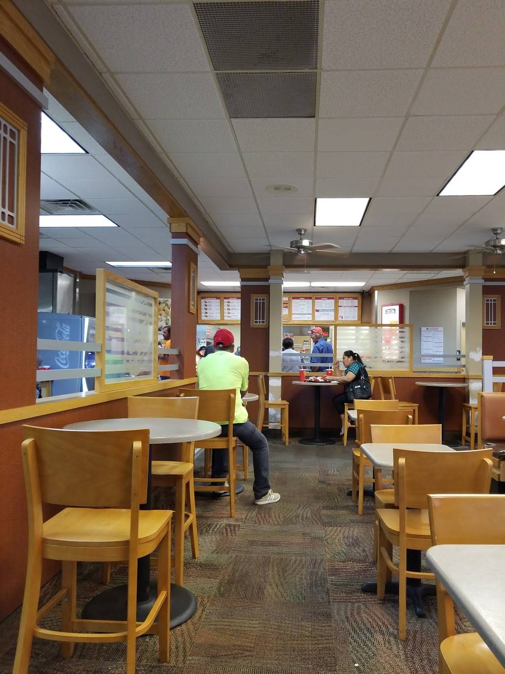 Wendys | restaurant | 2815 Woodlawn Rd, Lincoln, IL 62656, USA | 2177351011 OR +1 217-735-1011