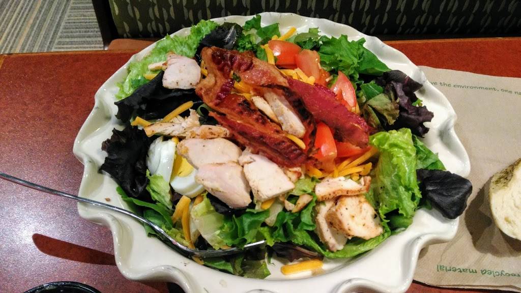 Grand Traverse Pie Company | restaurant | 1403 E Grand River Ave, East Lansing, MI 48823, USA | 5172033304 OR +1 517-203-3304