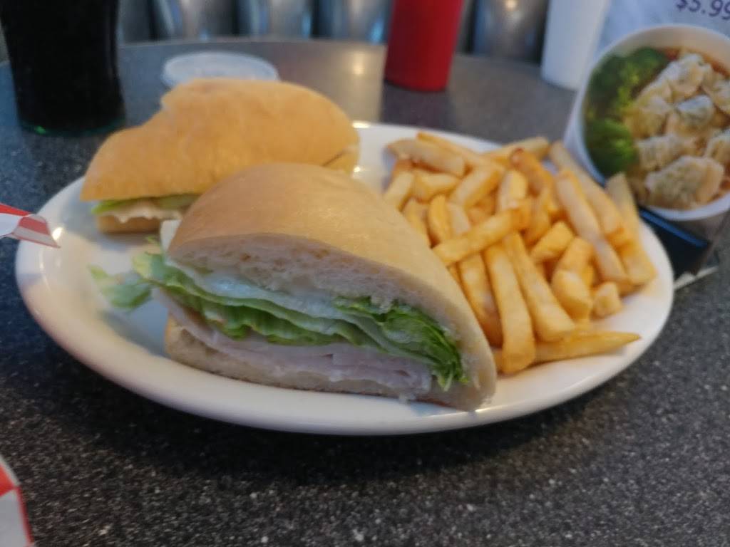 Chubbys Diner | cafe | 855 N Lemoore Ave #170, Lemoore, CA 93245, USA | 5599258889 OR +1 559-925-8889
