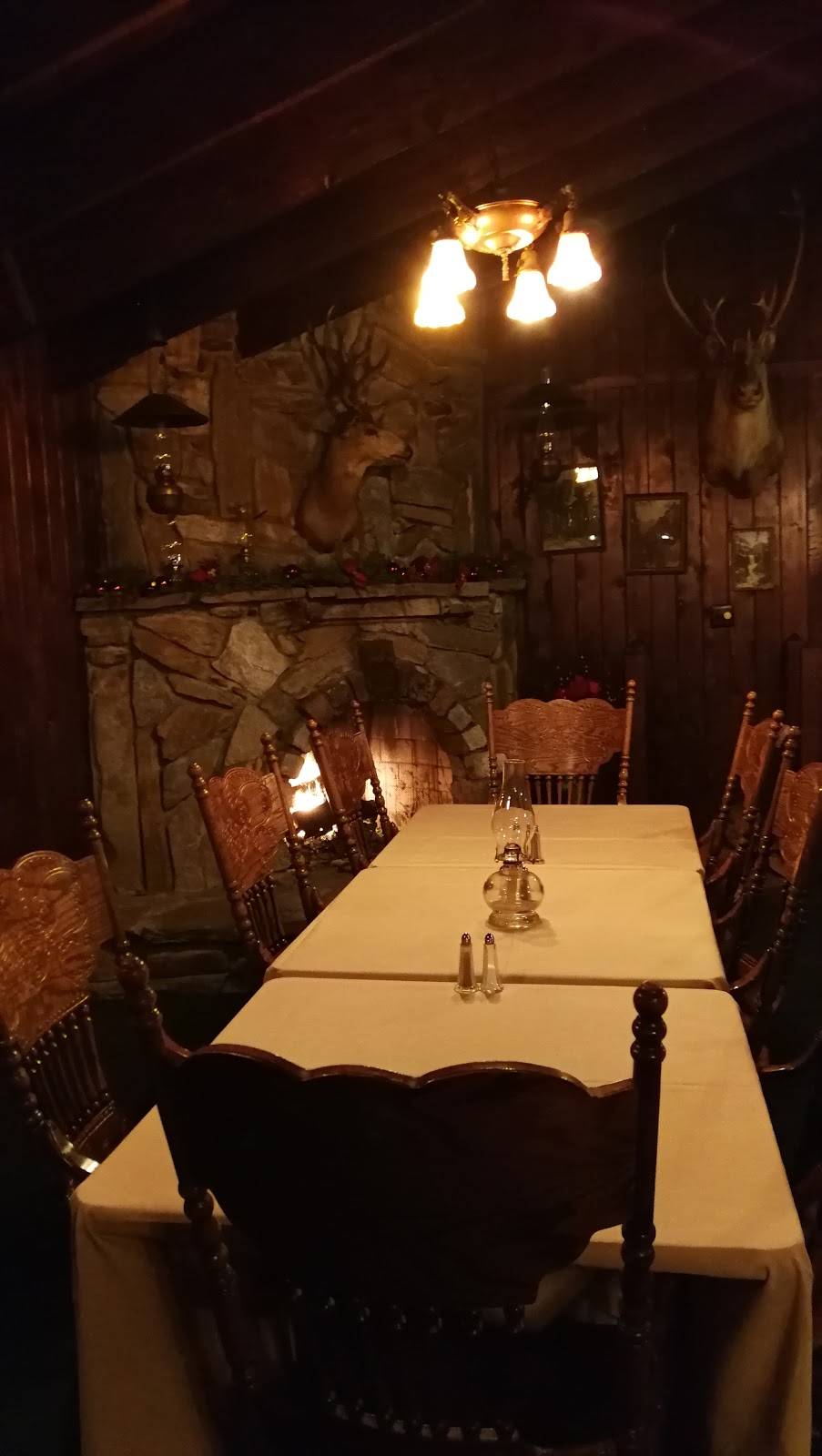 Buffalo Bar at Narrow Gauge Inn | restaurant | 48571 CA-41, Fish Camp, CA 93623, USA | 5596837720 OR +1 559-683-7720