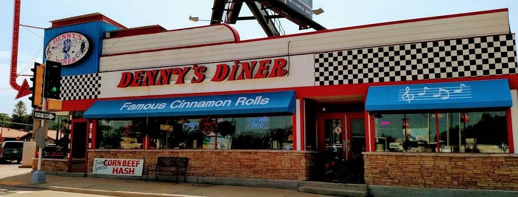 Dennys Diner | restaurant | 2 W Munroe Ave, Wisconsin Dells, WI 53965, USA | 6082547647 OR +1 608-254-7647